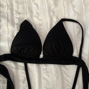 Victoria’s Secret The Plunge Halter bikini top XS